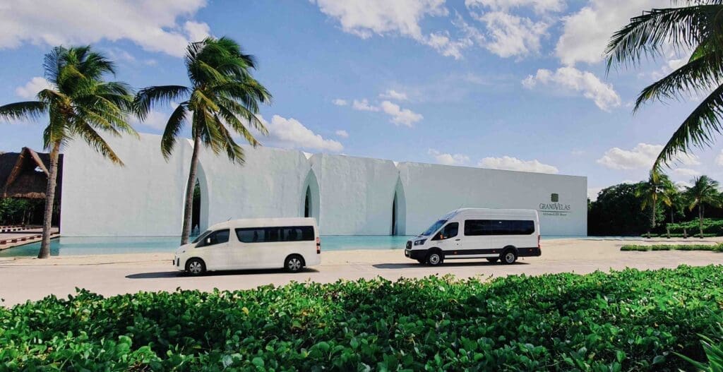Private vans 3 Grand Velas